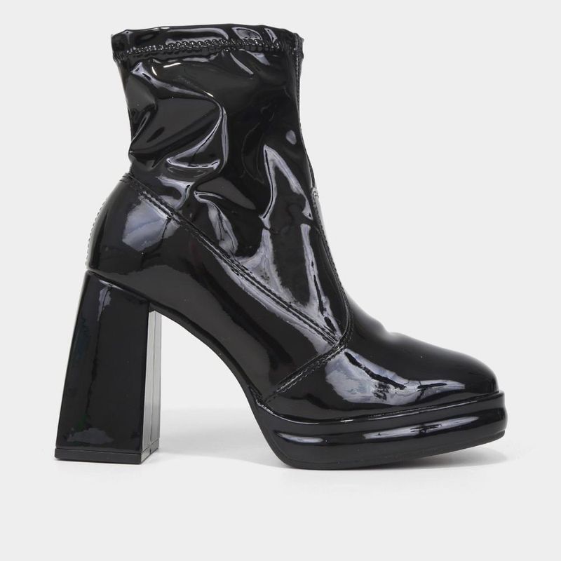 Bota meia-pata beira rio feminina