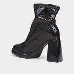 Bota meia-pata beira rio feminina