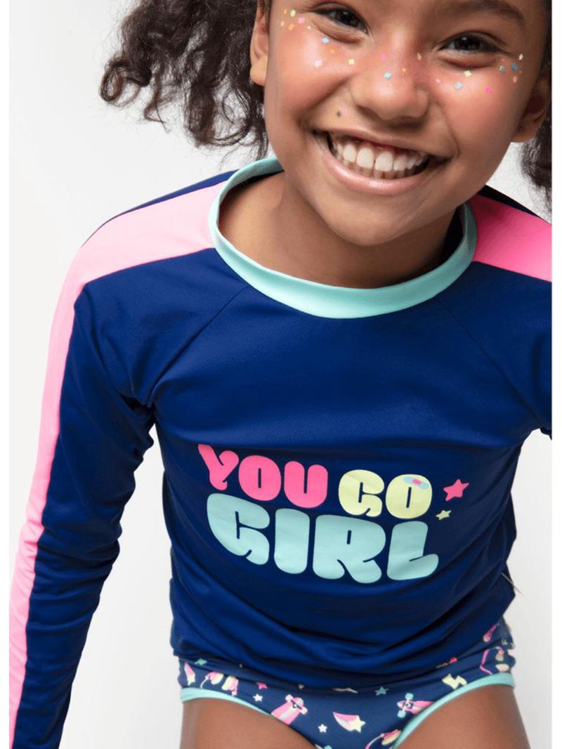 Conjunto camiseta e calcinha com proteção solar menina teen unicórnio skate