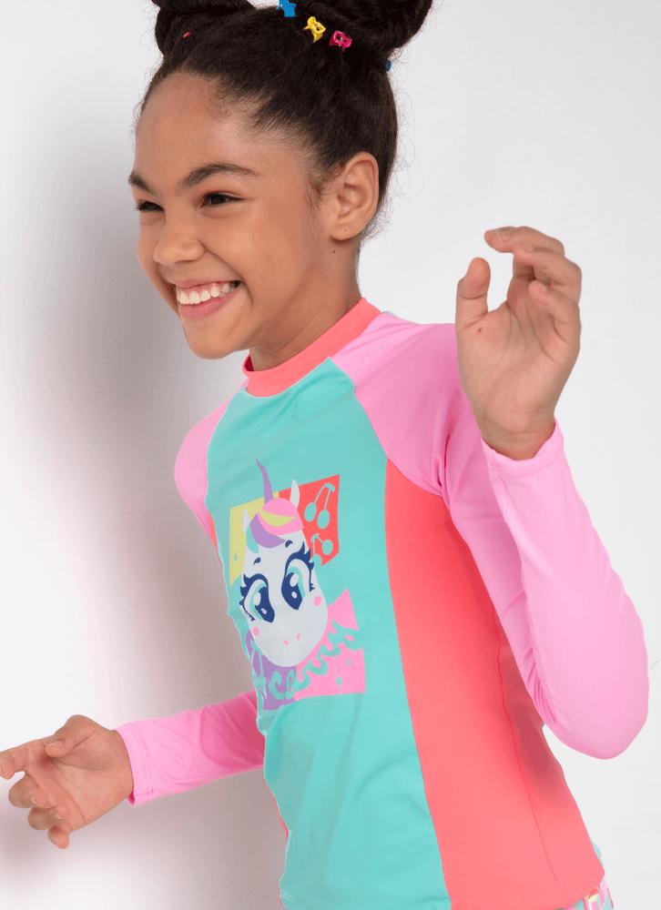 Camiseta menina teen com proteção solar unicórnio cherry