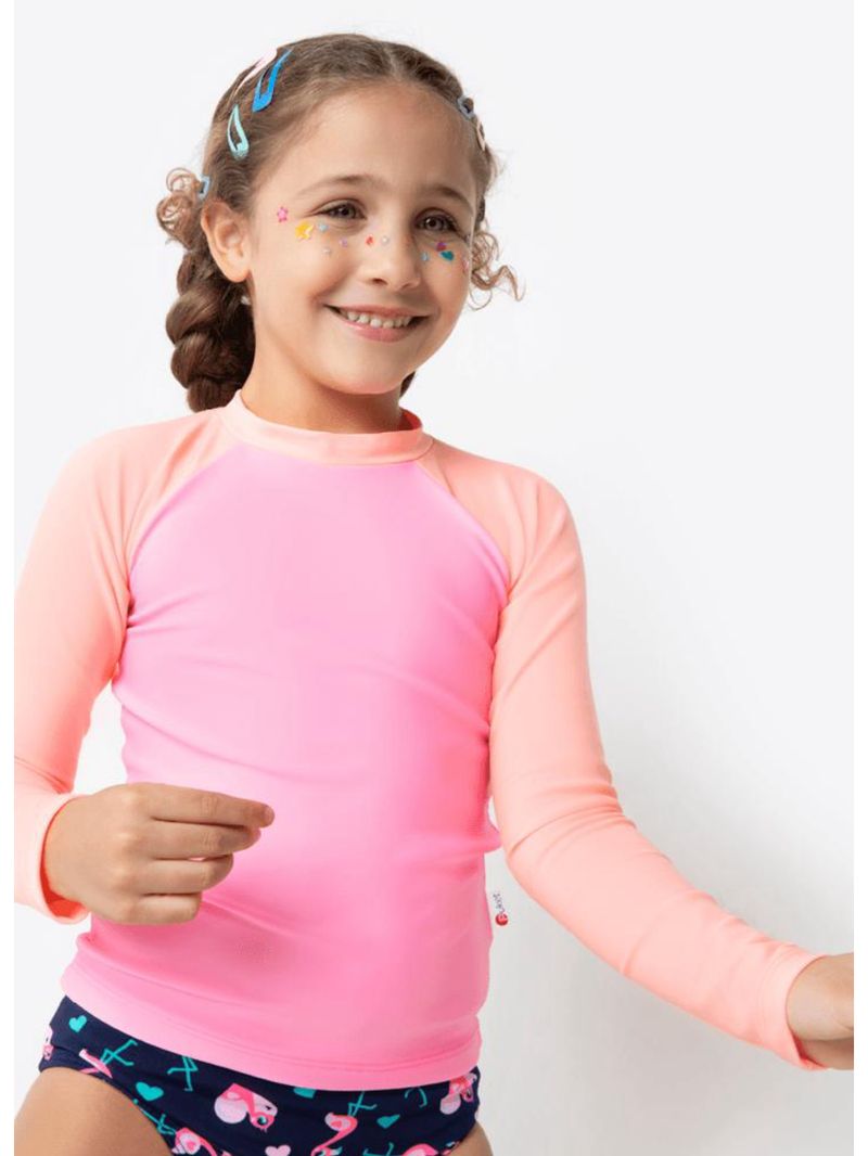 Camiseta menina com proteção solar lisa