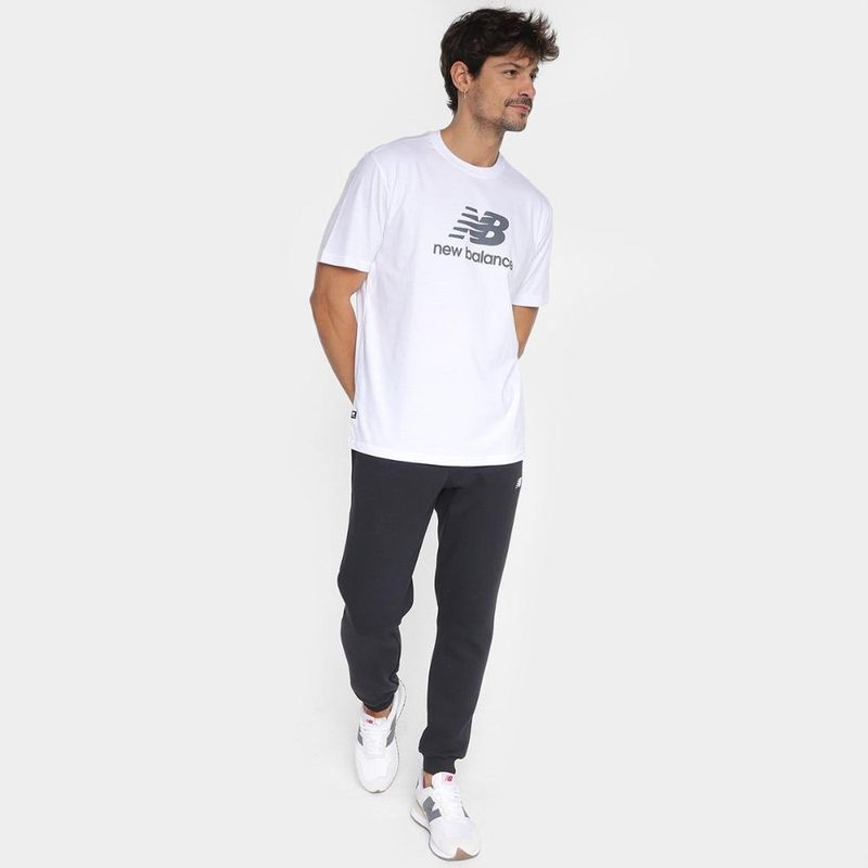 Camiseta new balance essentials masculina