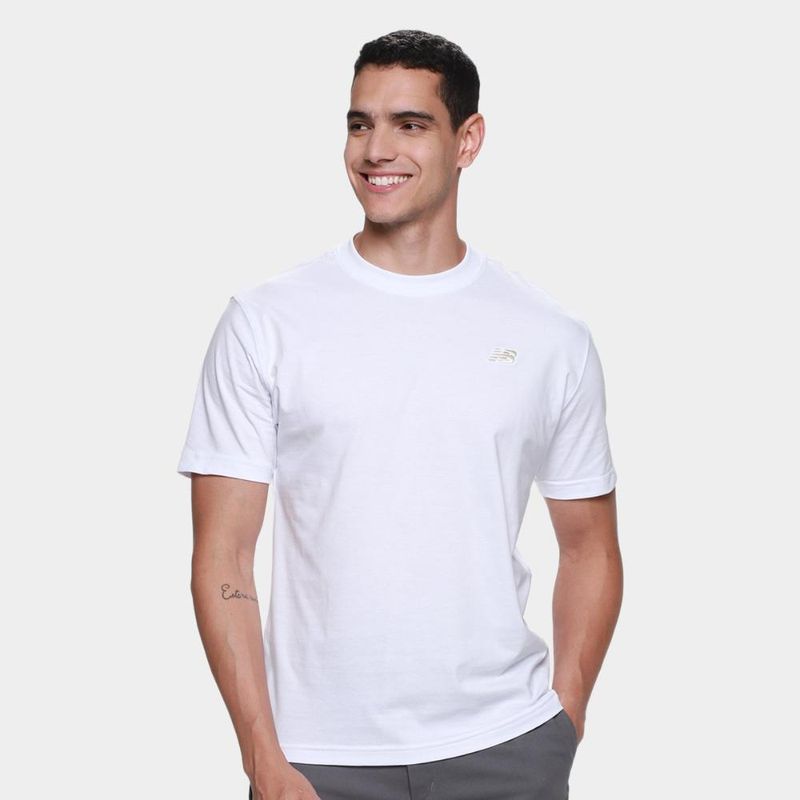 Camiseta new balance essentials masculina