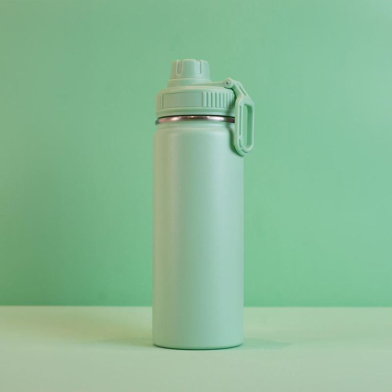 Garrafa Com Alça E Bico 780ml Em Aço Inox Verde