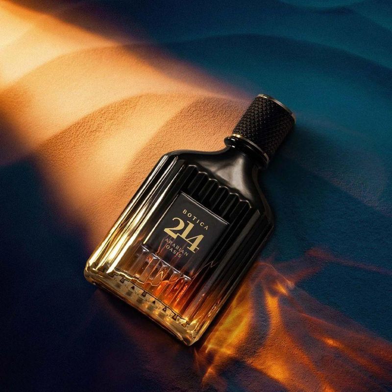 Eau de Parfum Arabian Oasis Masculino Fougère Ambarado 90ML o Boticário