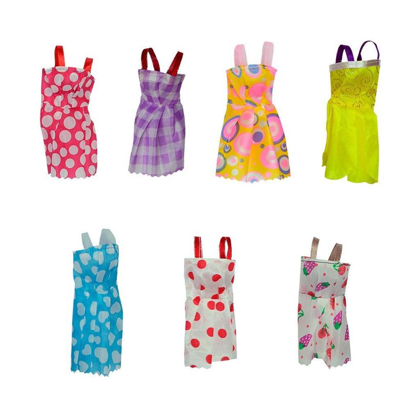 Doll dress - kit com 9 vestidos e acessórios sortidos