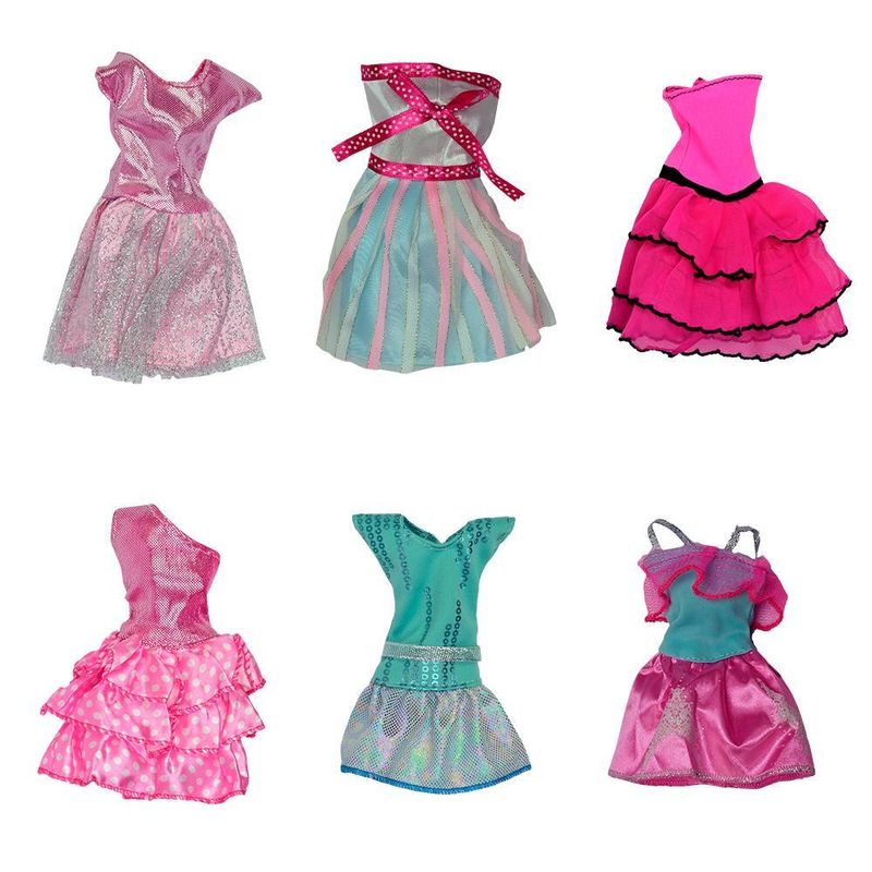 Doll dress - kit com 9 vestidos e acessórios sortidos