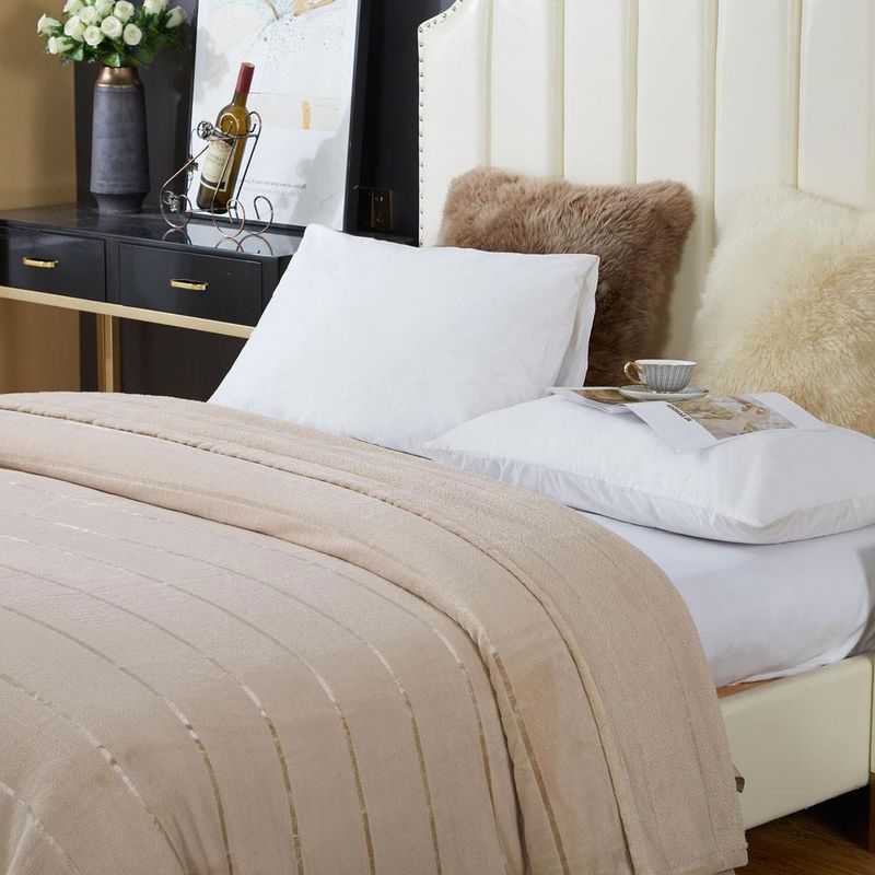 Cobertor veneza queen manta ultrasoft premium listrada extra macia - bege