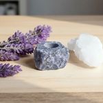 Porta Vela Decorativo Pedra Natural Cristal Quartzo Azul Esculpido Artesanalmente Azul