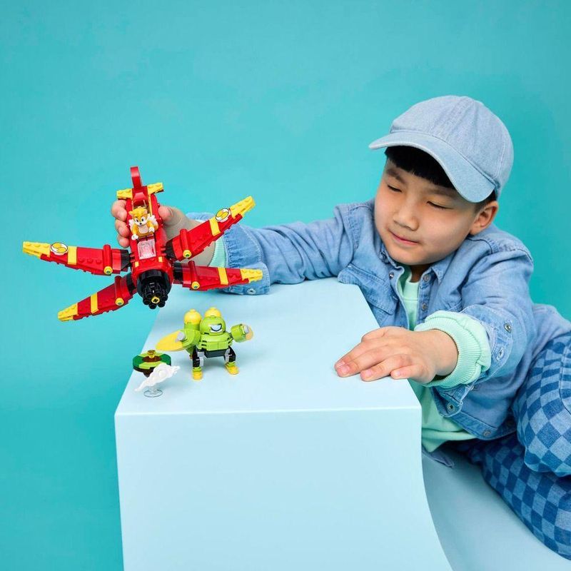 Conjunto de Construção Tornado-1 de Tails Avião Biplano com Asas Móveis Vermelho Lego 310 Peças