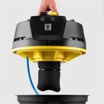 Lavadora extratora kärcher se 4 black 1600w 5 em 1 para estofados e carpetes