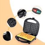 Sanduicheira Elétrica para Waffles 750W Preto com Trava de Shopmix 110V