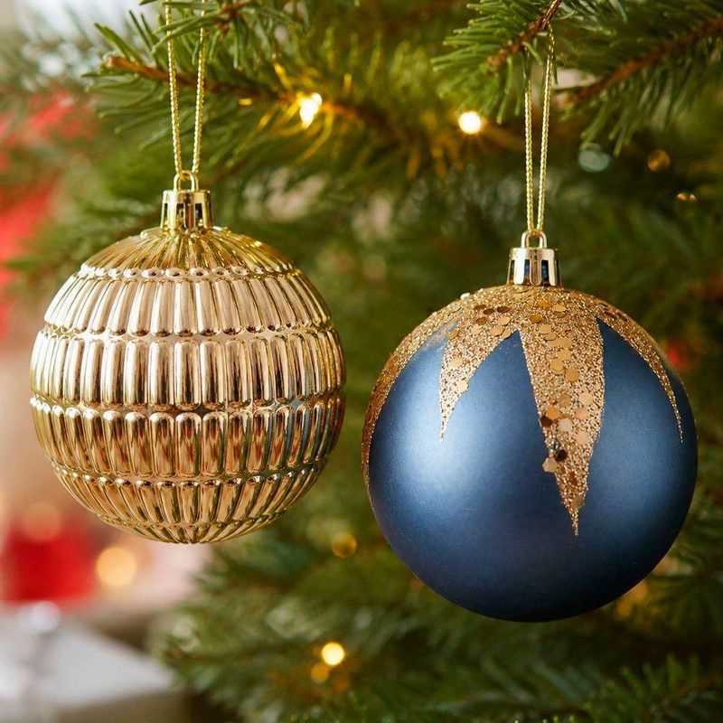 Enfeite Natalino Bolas de Natal Acabamento Azul e Dourado Kit 8 Bolas 8CM